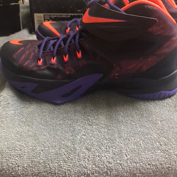 Lebrons Nike zoom soldiers viii - Picture 4 of 5